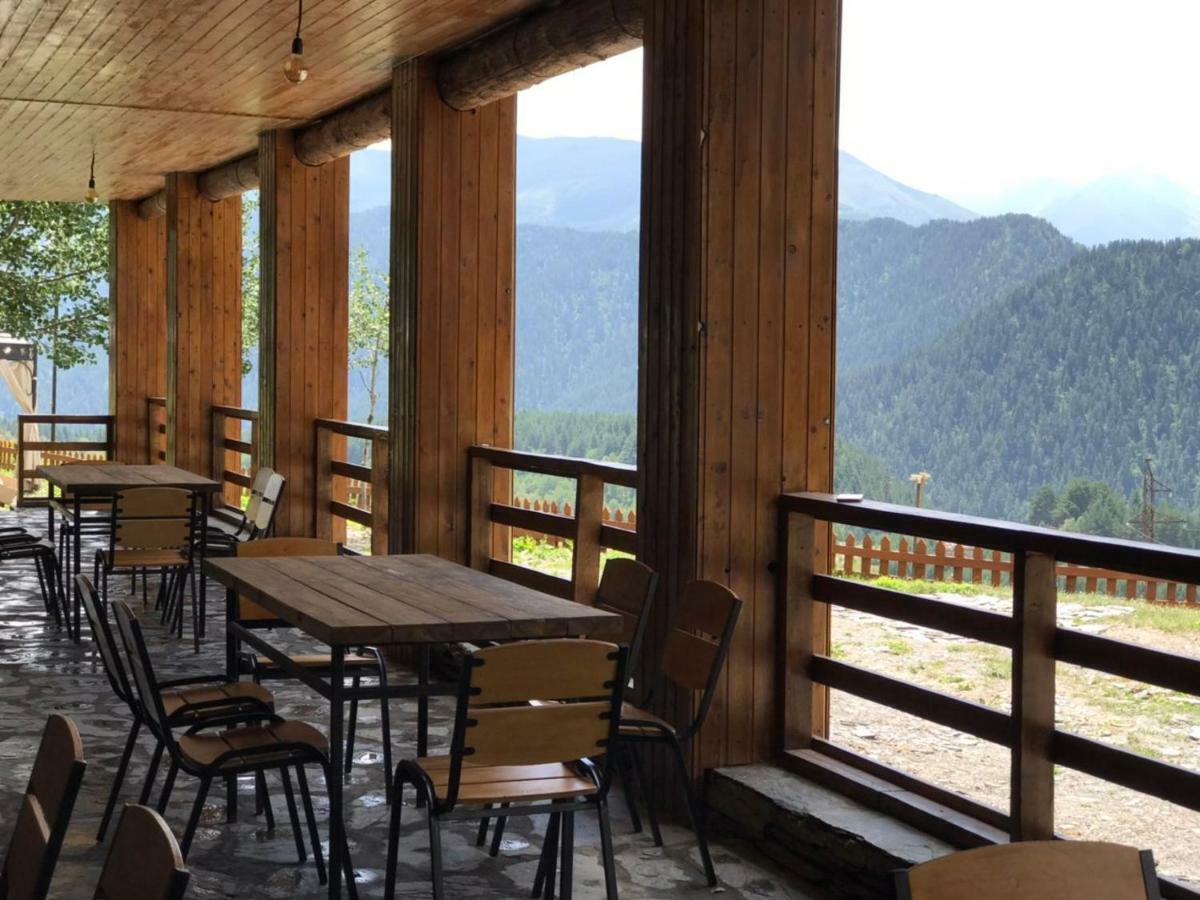Hotel Complex Nabadi Omalo Екстериор снимка