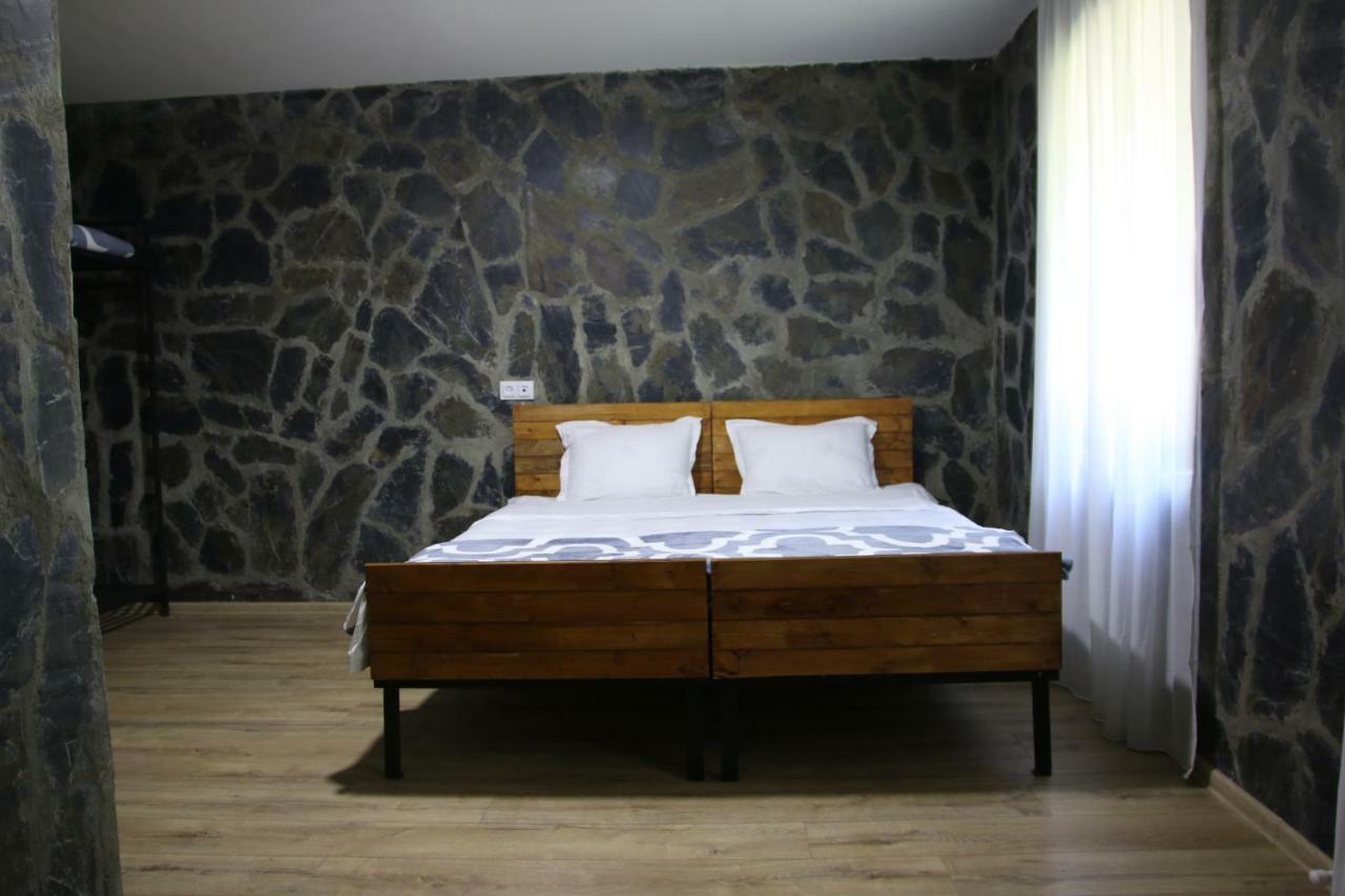 Hotel Complex Nabadi Omalo Екстериор снимка