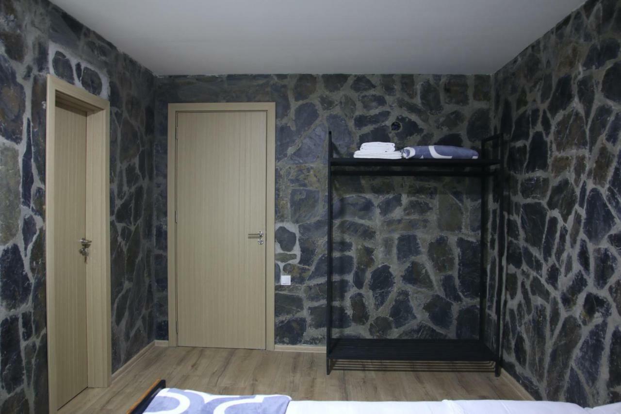 Hotel Complex Nabadi Omalo Екстериор снимка