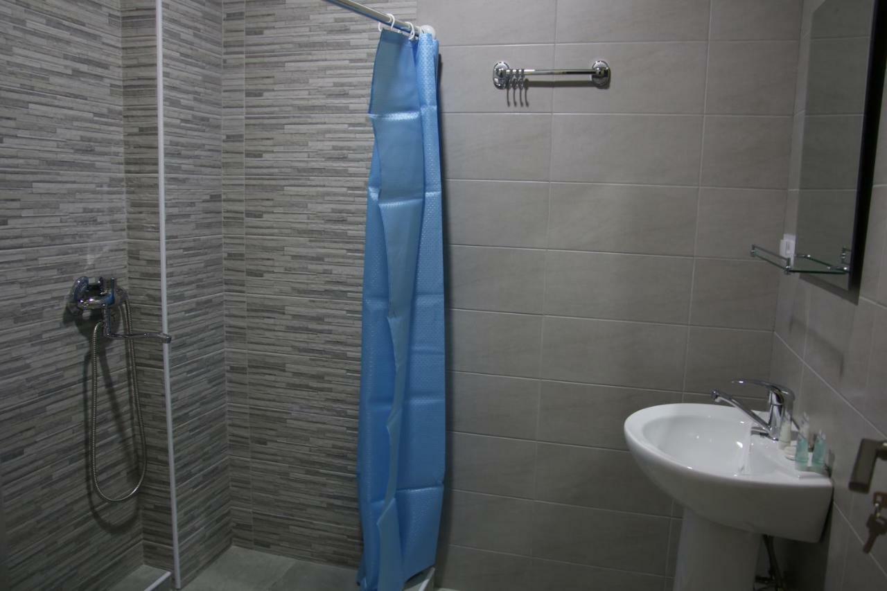 Hotel Complex Nabadi Omalo Екстериор снимка