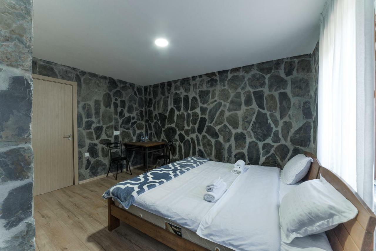 Hotel Complex Nabadi Omalo Екстериор снимка