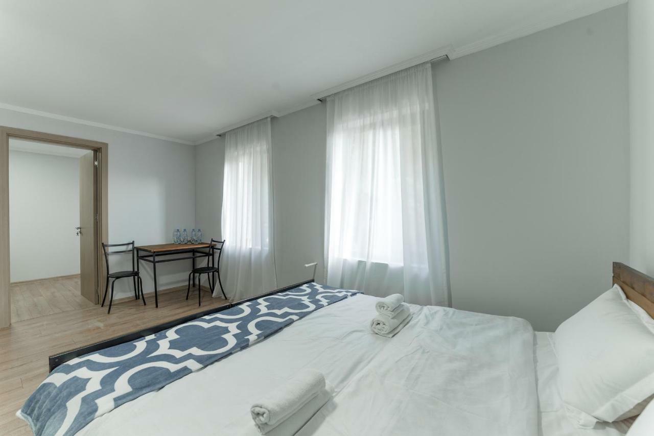 Hotel Complex Nabadi Omalo Екстериор снимка