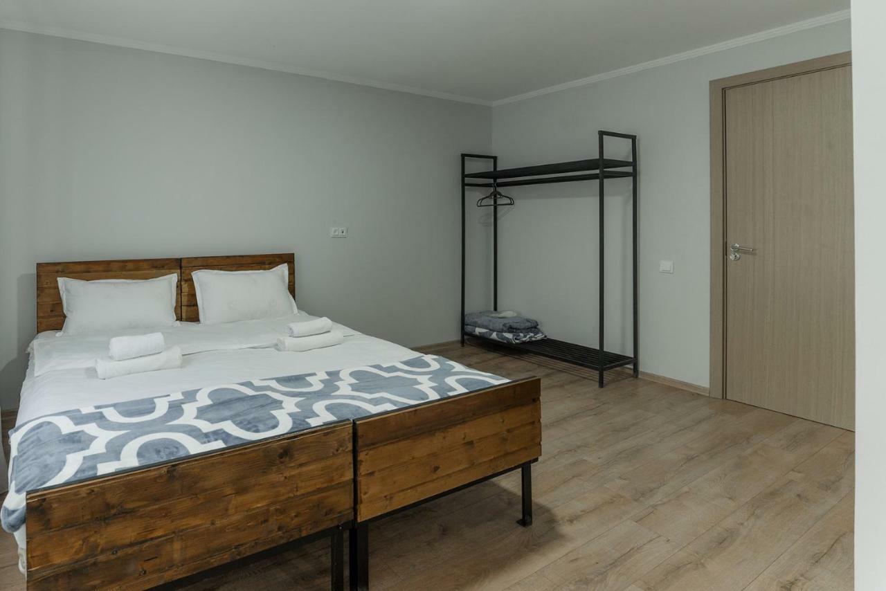 Hotel Complex Nabadi Omalo Екстериор снимка
